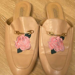 SHOES SIZE 8 AND HALF